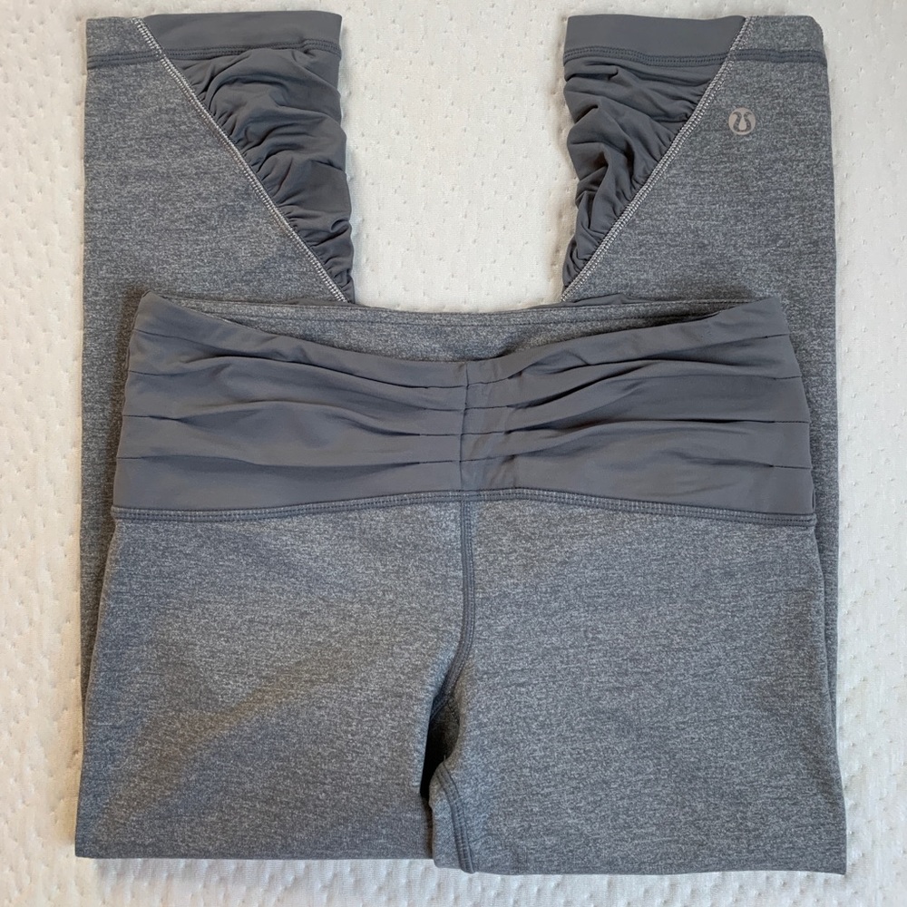 Lululemon Embrace crop